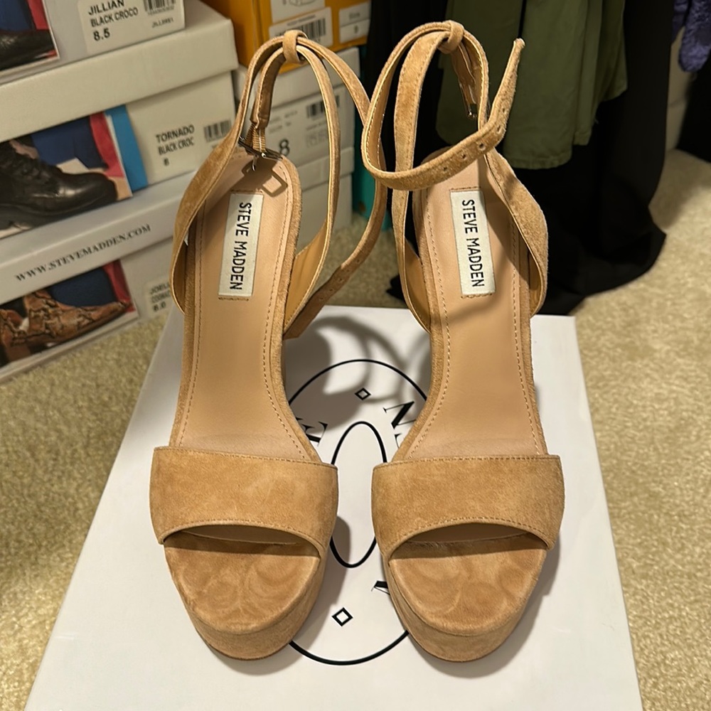 Steve Madden Alana wedges camel suede
